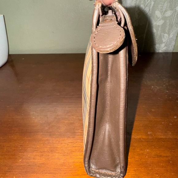 Burberry Vintage 1990s Haymarket Check Clutch Bag - Picture 6 of 16